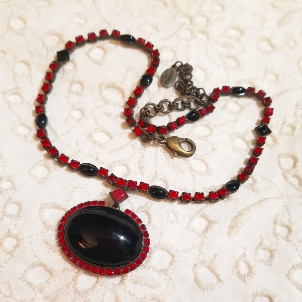 Sorrelli Swarovski Crystal Vintage Necklace - Picture 5 of 7